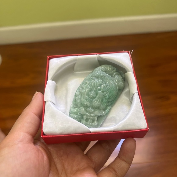 Jade dragon - Picture 1 of 3